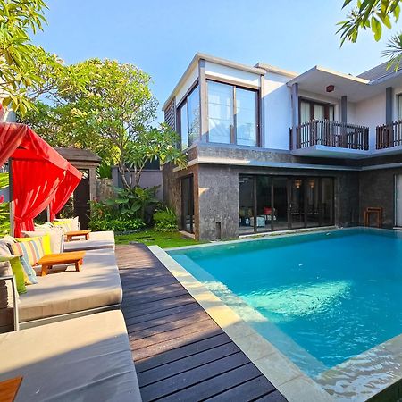 Seminyak Icon - By Karaniya Experience - Chse Certified Villa Exterior foto