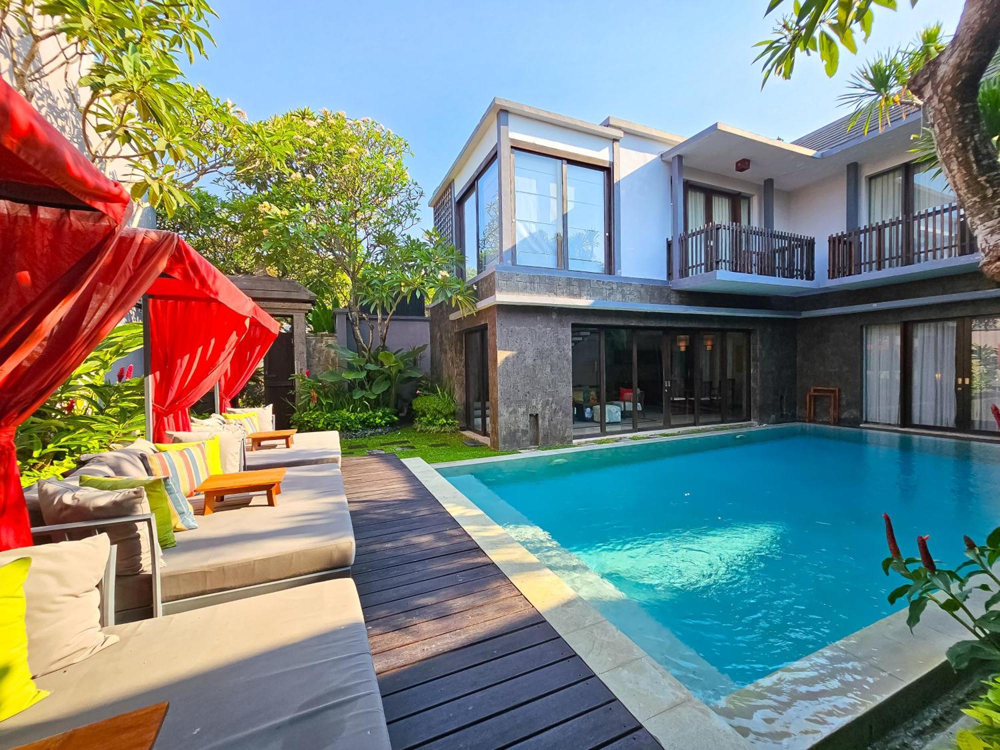 Seminyak Icon - By Karaniya Experience - Chse Certified Villa Exterior foto